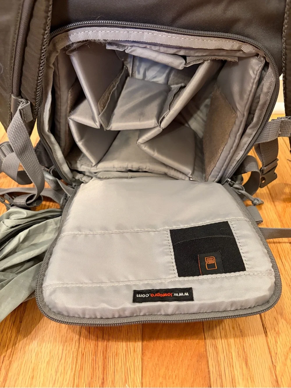 EUC Lowepro Photo Hatchback 16L AW Backpack Adjustable Strap Camera Bag